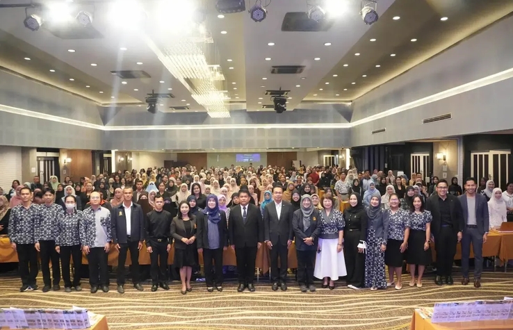 ศค.จชต.เปิดอบรมพัฒนาครูด้านภาษา ผสานเทคโนโลยี AI ยกระดับศูนย์พัฒนาทักษะภาษา 189 ศูนย์ สู่ห้องเรียนยุคดิจิทัล