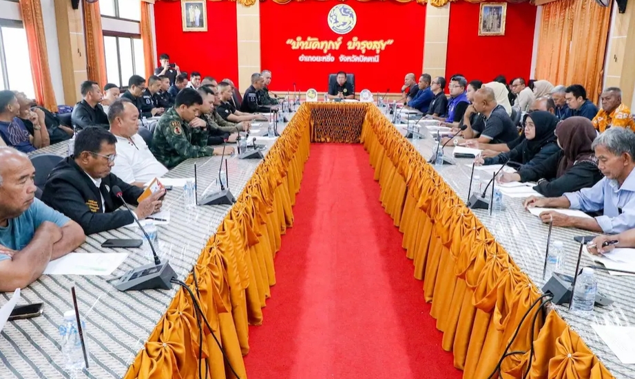 นายอำเภอยะหริ่ง ประชุมยกระดับมาตรการดูแลรักษาความปลอดภัยในพื้นที่อำเภอยะหริ่ง