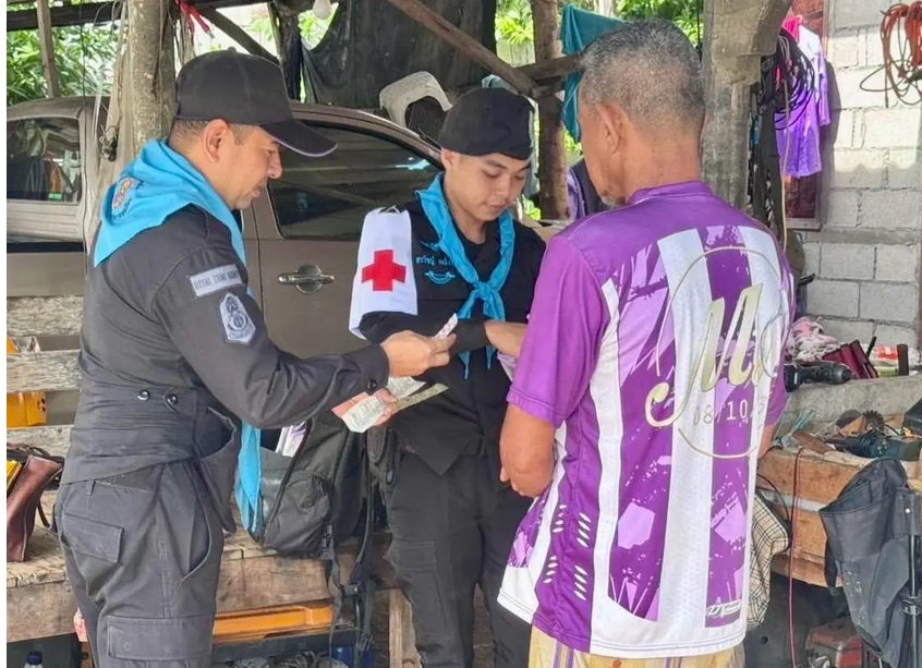 ทหารพราน 44 จัดกิจกรรม &ldquo;หมอเดินเท้าเข้าสู่ชุมชน&rdquo; ห่วงใยสุขภาพประชาชน จ.ปัตตานี
