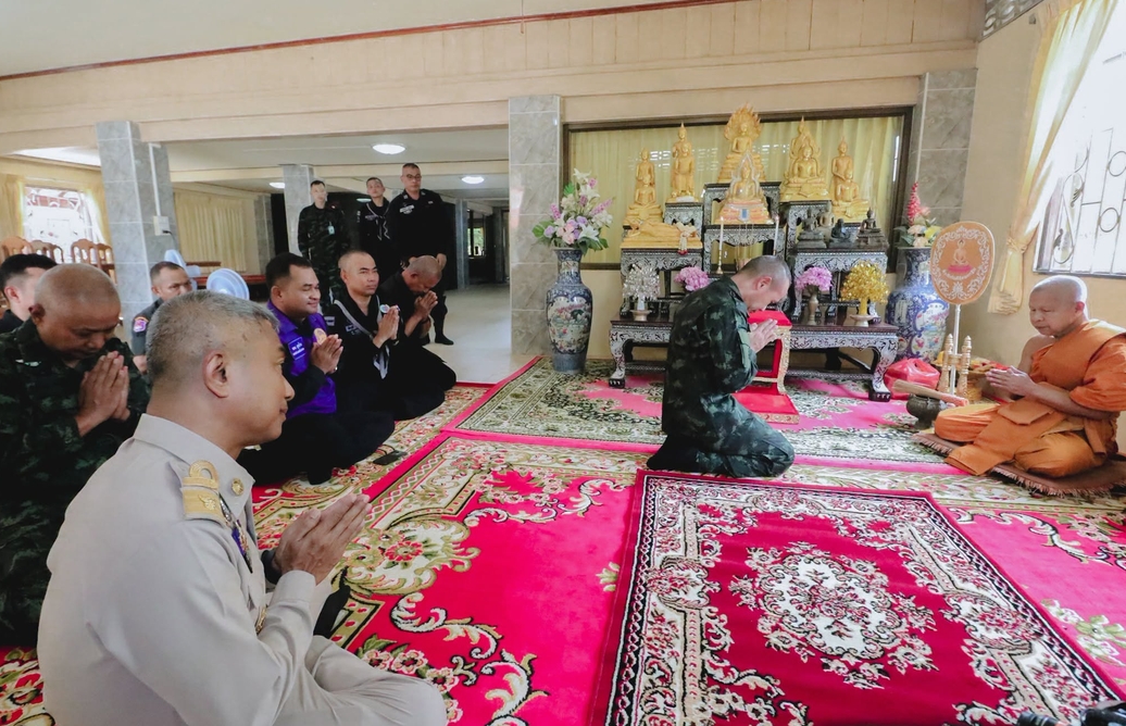 มทภ.4 ลงพื้นที่วัดควนนอก กราบนมัสการเจ้าคณะจังหวัดปัตตานี เสริมกำลังใจชุมชนไทยพุทธ